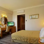 فندق Grand Cettia 5*