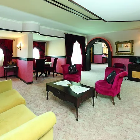 Grand Cettia Hotel 5*